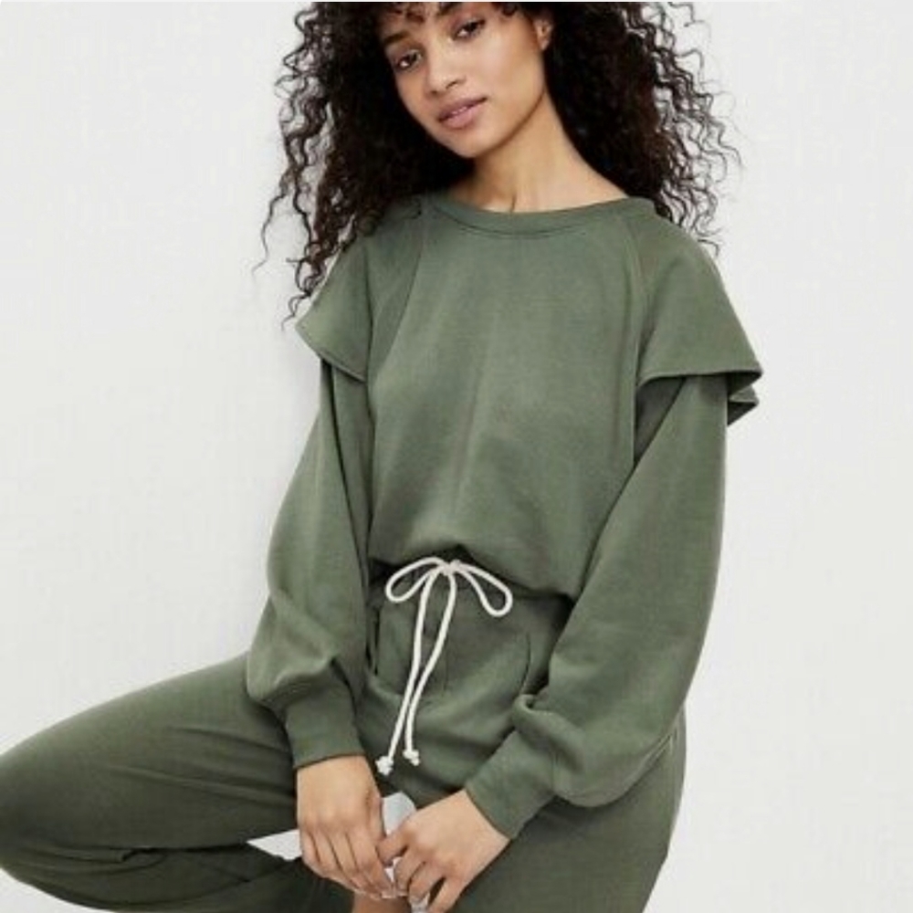 Lou & Grey Sage Green Ruffle Sleeve French Terry Sweatshirt Sz. Small